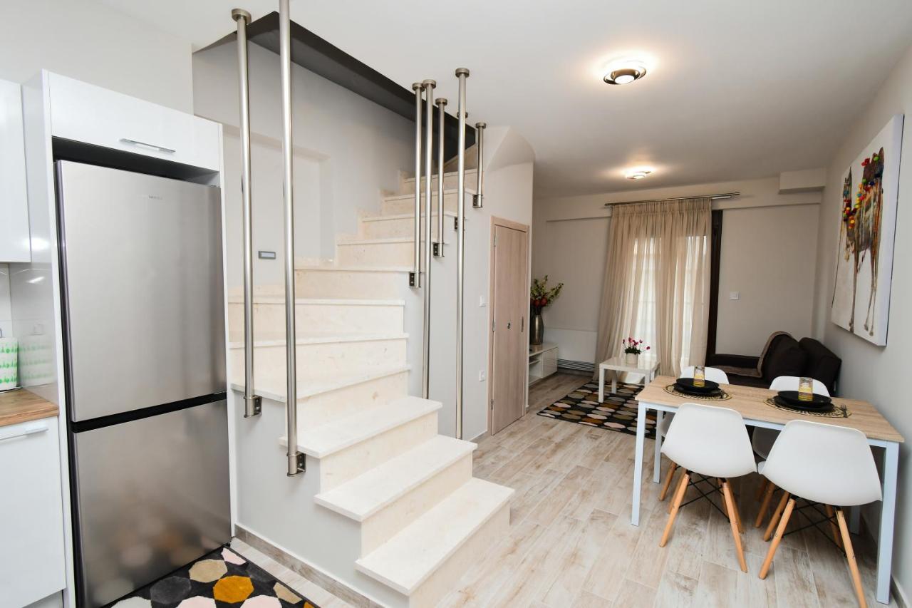 Comfy And Stylish Apt2 Ioannina Exterior photo