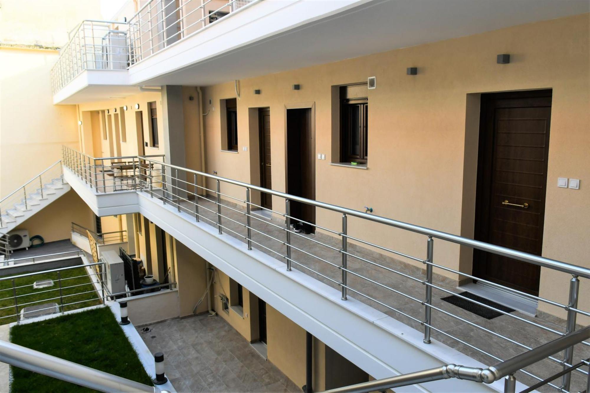 Comfy And Stylish Apt2 Ioannina Exterior photo